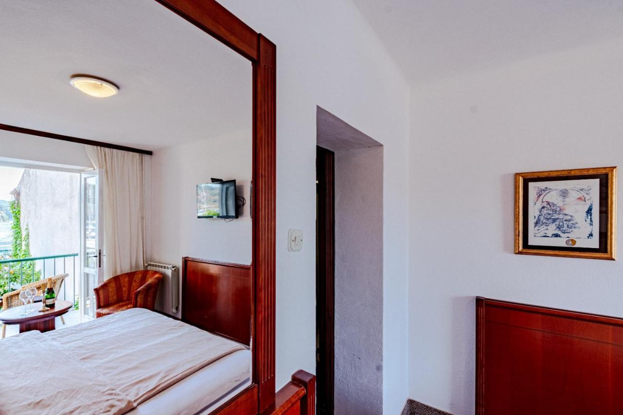 Hotel Dalmacija Vela Luka Buitenkant foto